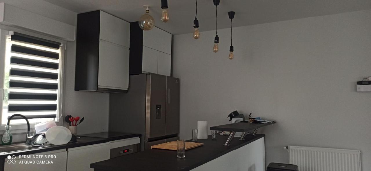 Biard Maison Proche Centre Ville מראה חיצוני תמונה