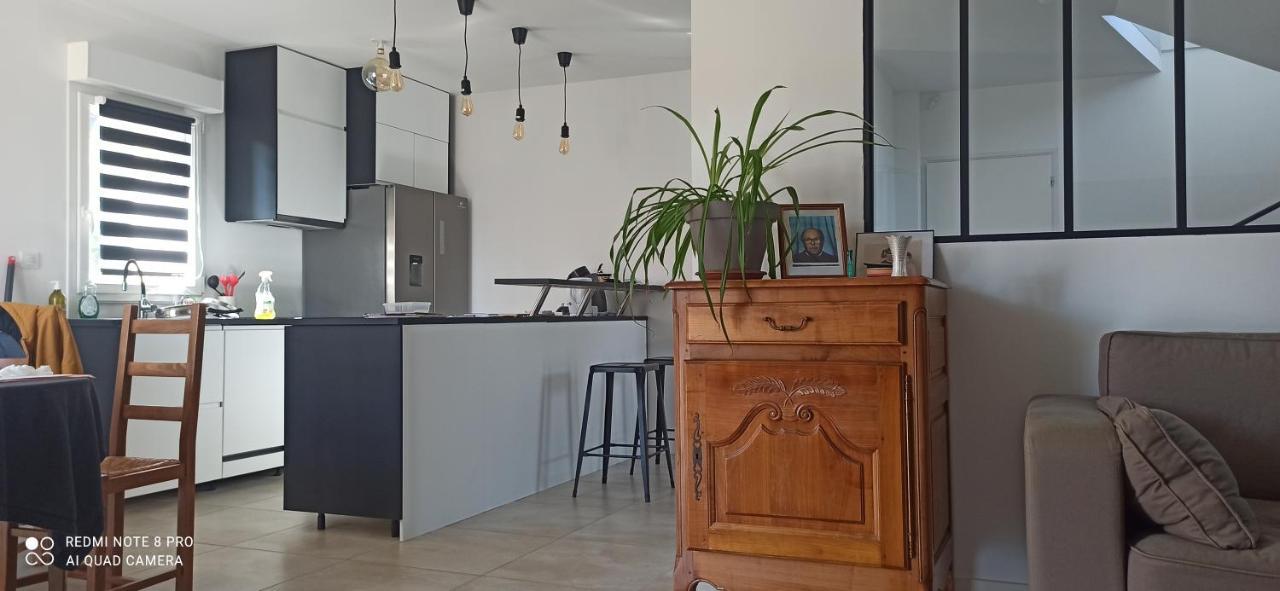 Biard Maison Proche Centre Ville מראה חיצוני תמונה